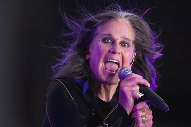 La muerte de Oz Osburn hizo que el funeral de Black Sabbath Star confirmara el funeral La muerte de Oz Osburn hizo que el funeral de Black Sabbath Star confirmara el funeral