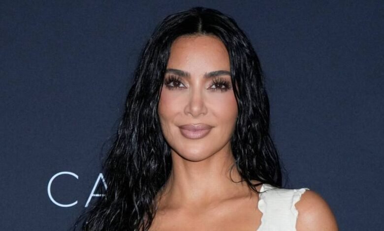 Kim Kardashian golpea la política de inmigración y la campaña de hielo de Donald Trump Kim Kardashian golpea la política de inmigración y la campaña de hielo de Donald Trump