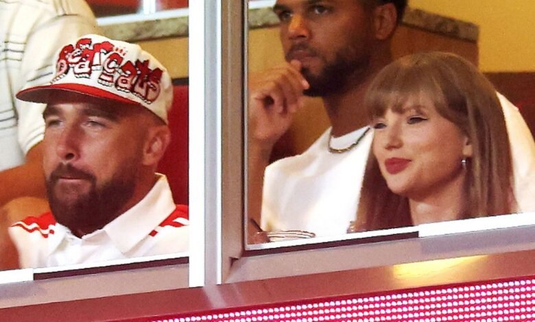Taylor Swift y Travis Callas chocan frente a la personalidad de Kels Taylor Swift y Travis Callas chocan frente a la personalidad de Kels