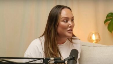 Charlotte Crossby dice que la gran estrella lo ha eliminado en las redes sociales por “vergonzoso”