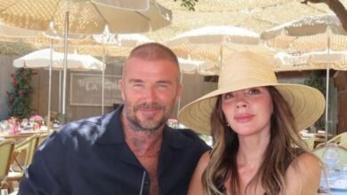 Los puestos de Victoria Beckham son los viajes familiares de la publicación de Snap de la ropa interior de Son Cruise
