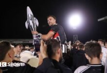 Grimsby derrotó al Manchester United: los marineros enviaron fanáticos salvajes en la famosa noche al club