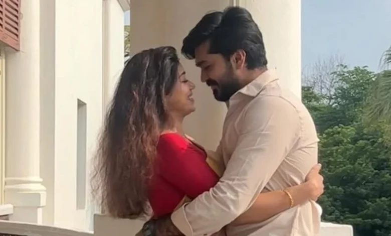 Nivatha Pathuraj anunció un matrimonio con el empresario Rajit Ibran, compartiendo la primera foto con Baghdatta é
