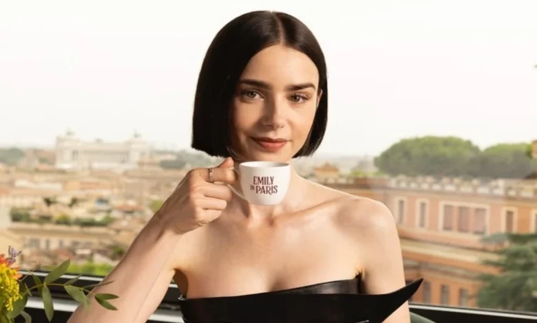 ¿Por qué Emily dejó de filmar en la temporada de París? Subdirector Diego Borela Venecia Reunión de repente durante la sesión del hotel ¿Por qué Emily dejó de filmar en la temporada de París? Subdirector Diego Borela Venecia Reunión de repente durante la sesión del hotel