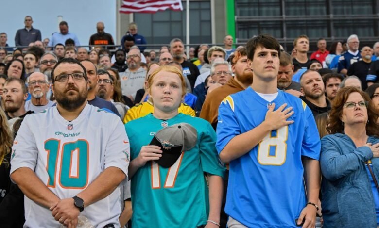 NFL tiene un momento de silencio por cuatro asesinatos en el tiroteo de Nueva York.