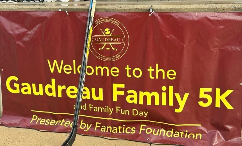 Gaudreau Family 5K aumentó en más de $ 500,000 para el patio de recreo Gaudreau Family 5K aumentó en más de $ 500,000 para el patio de recreo