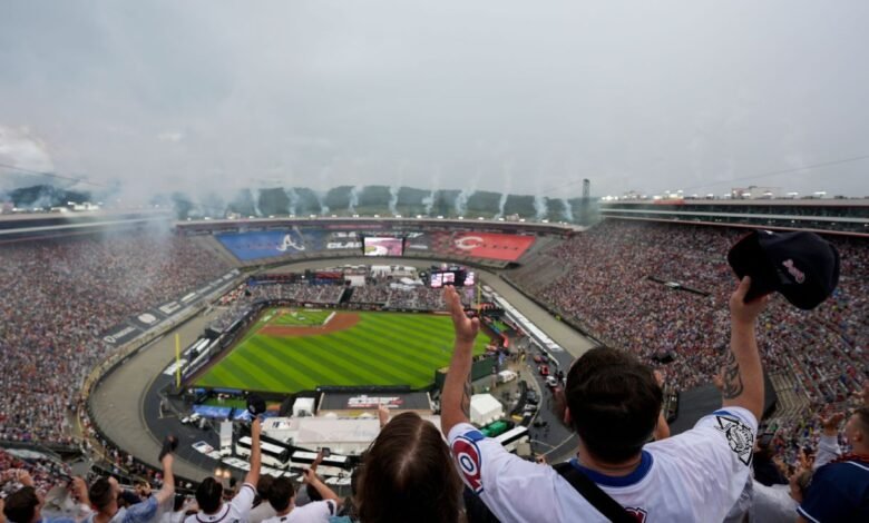 Bravos, los rojos participan en MLB Speedway Classic en Bristol
