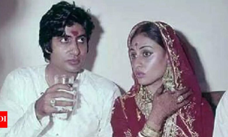 Cuando Amitabh Bachchan llamó a Jaya Bachchan “avergonzada”, y “estaba destinado a ser el más alto elogio”. Noticias de la película hindi Cuando Amitabh Bachchan llamó a Jaya Bachchan “avergonzada”, y “estaba destinado a ser el más alto elogio”. Noticias de la película hindi