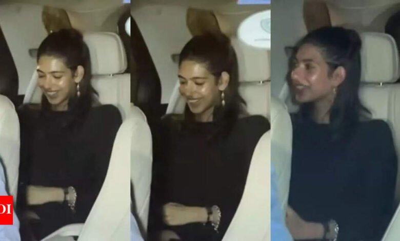 La hija de Sujoy Kapoor, Samaira, hija de Karisma Kapoor, ha tomado medidas con un elegante vestido negro en la batalla familiar de Tk 1.5 millones de rupias. Noticias de la película hindi
