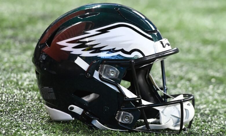 Fuente: Raiders Trade CB Bennett por Eagle para DL Booker Fuente: Raiders Trade CB Bennett por Eagle para DL Booker