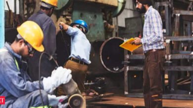 Escalas de crecimiento de servicios de la India 11 mótanos en julio en órdenes globales