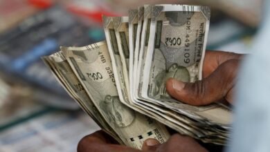 El caucho aumentó en 15 paise a 87.73 en comparación con los dólares estadounidenses en la primera fase.