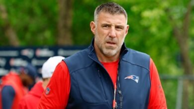 Mike Vrabel de Patriots después de saltar a Scrum Practice