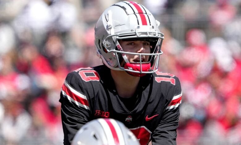 La batalla del QB de Ohio entre Sayin, Kienholz está demasiado cerca para llamar La batalla del QB de Ohio entre Sayin, Kienholz está demasiado cerca para llamar