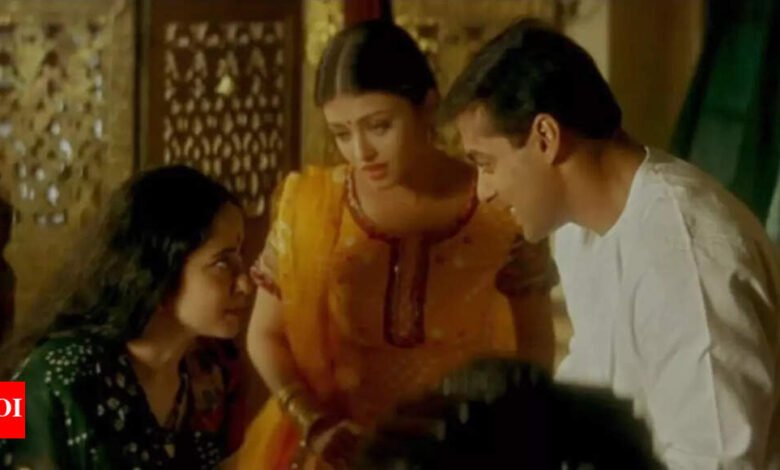 Shiva Chadad dice que durante una escena de Salman Khan Hum Dil de Chuk Sanam, se negó a abrazarlo frente a W Shawaria Rai: “Sanjay tuvo que charlar con él”. Noticias de la película hindi Shiva Chadad dice que durante una escena de Salman Khan Hum Dil de Chuk Sanam, se negó a abrazarlo frente a W Shawaria Rai: “Sanjay tuvo que charlar con él”. Noticias de la película hindi