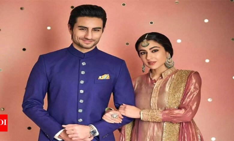 La evidencia es que Sara Ali Khan e Ibrahim Ali Khan son los hermanos más hermosos de Bollywood: chistes de caídas de caída para la diversión del festival puro. La evidencia es que Sara Ali Khan e Ibrahim Ali Khan son los hermanos más hermosos de Bollywood: chistes de caídas de caída para la diversión del festival puro.