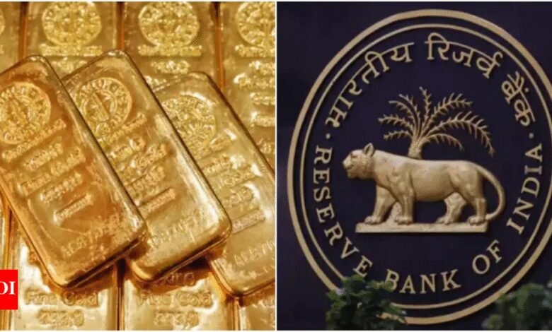 Redención de enlaces de oro Soverreign: RBI. El Rs 10,070 es un precio de redención para dos series SGB. Los inversores reciben el 147% del rendimiento. Redención de enlaces de oro Soverreign: RBI. El Rs 10,070 es un precio de redención para dos series SGB. Los inversores reciben el 147% del rendimiento.