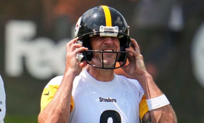 Aaron Rodgers no le gusta el nuevo casco, diciendo ‘parece una maldita nave espacial’ Aaron Rodgers no le gusta el nuevo casco, diciendo ‘parece una maldita nave espacial’