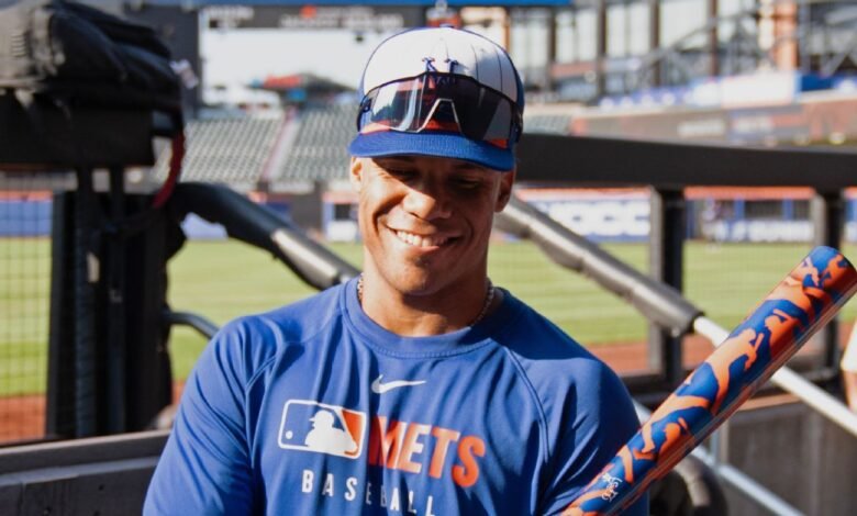 Los mejores murciélagos, camisetas T y otros del fin de semana de los jugadores de MLB. Los mejores murciélagos, camisetas T y otros del fin de semana de los jugadores de MLB.