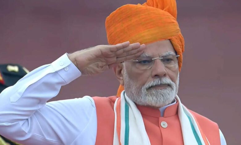 El primer ministro Modi juraba pararse como un muro para proteger los intereses de los agricultores de cualquier política hostil. El primer ministro Modi juraba pararse como un muro para proteger los intereses de los agricultores de cualquier política hostil.