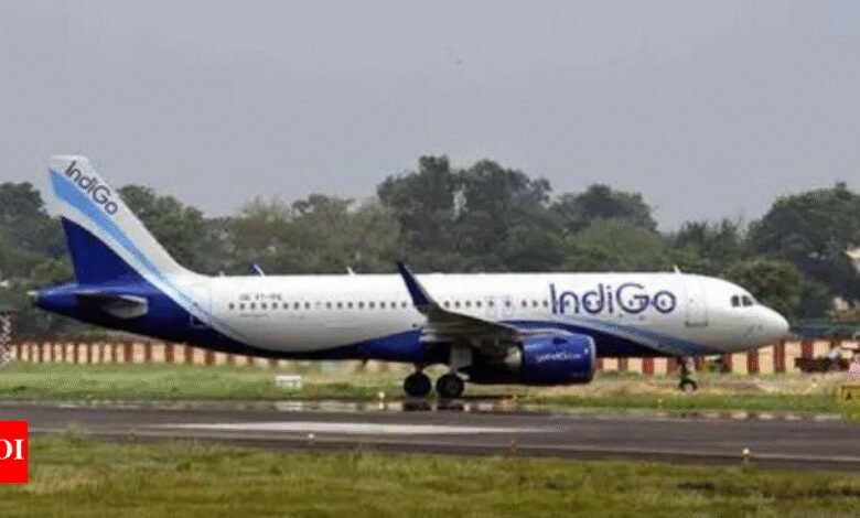 Indigo A321 sufrió un aterrizaje bajo una fuerte lluvia. Indigo A321 sufrió un aterrizaje bajo una fuerte lluvia.