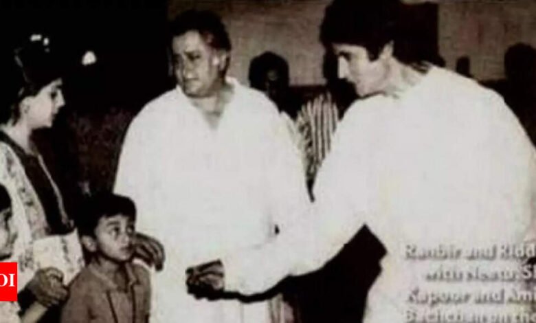 Esta imagen de la paliza del joven Ranbir Kapoor con Amitabh Bachchan en todas las cosas es Gold – Ditts Inside | Noticias de la película hindi