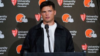 Dillon Gabriel: Observación de ‘artistas’ no sobre Shedeur Sanders