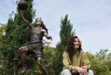 Sue Bird se convirtió en la primera jugadora de la WNBA en ser honrado con una estatua