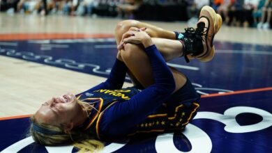 Rally de fiebre después de que Sophie Cunningham se hunda con lesión en la rodilla