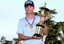 Mason Howlly, de 18 años, gane a los aficionados; El campeón más joven desde 2009