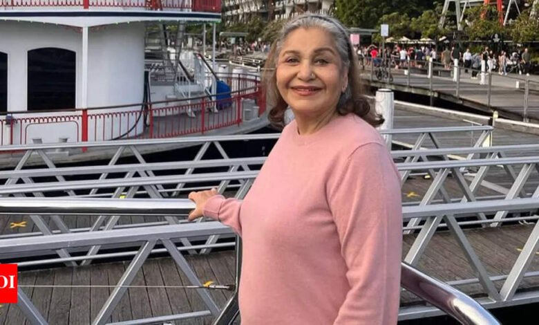 Maya Alag: La suegra en pantalla de Shah Rukh Khan está viviendo una vida tranquila lejos de las películas de Maya Alag.