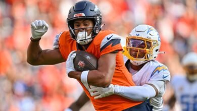 Broncos intercambia Devaugn Vele a Saints por dos cuerpos
