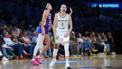 Wings Buecker Brighter Sparks para la WNBA Rookie-Record 44.
