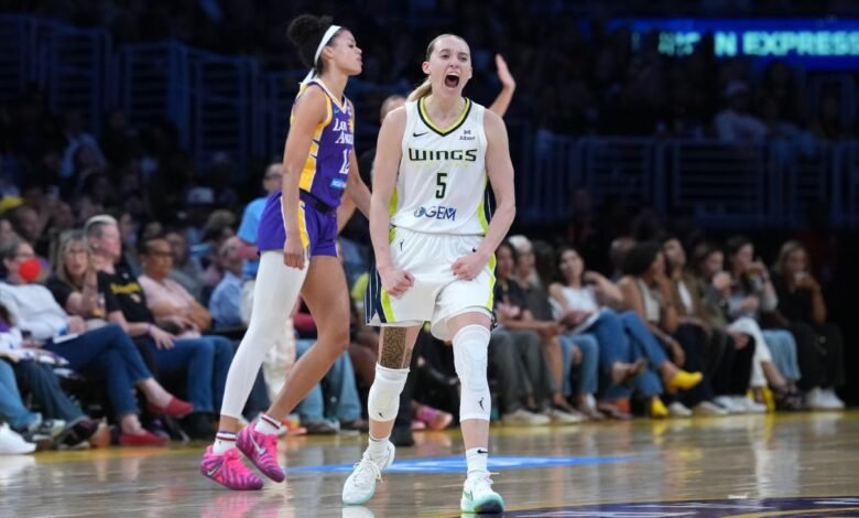 Wings Buecker Brighter Sparks para la WNBA Rookie-Record 44. Wings Buecker Brighter Sparks para la WNBA Rookie-Record 44.