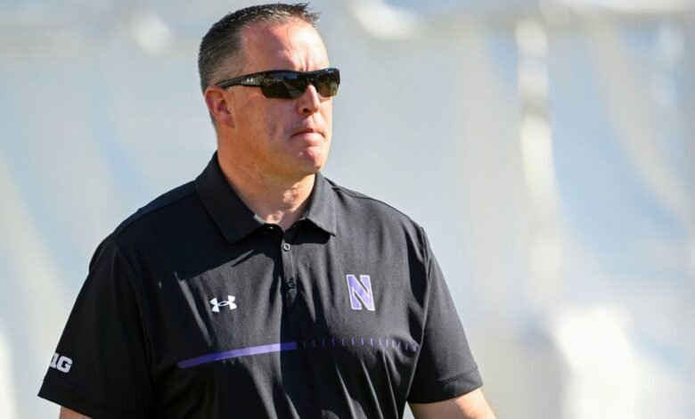 Northwestern, el ex entrenador de fútbol Pat Fitzgerald Settle