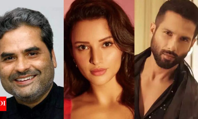 Poco después de Shahid Kapoor y Tripti Dimri eliminan su próxima película; Informes de chispa en una gran escena de acción: Deets adentro | Noticias de la película hindi Poco después de Shahid Kapoor y Tripti Dimri eliminan su próxima película; Informes de chispa en una gran escena de acción: Deets adentro | Noticias de la película hindi