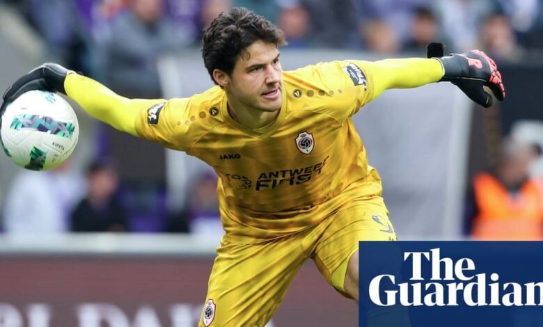 Manchester United para firmar un contrato con el portero Senne Lambens de Amberes en un acuerdo 20 millones de euros | Manchester United Manchester United para firmar un contrato con el portero Senne Lambens de Amberes en un acuerdo 20 millones de euros | Manchester United