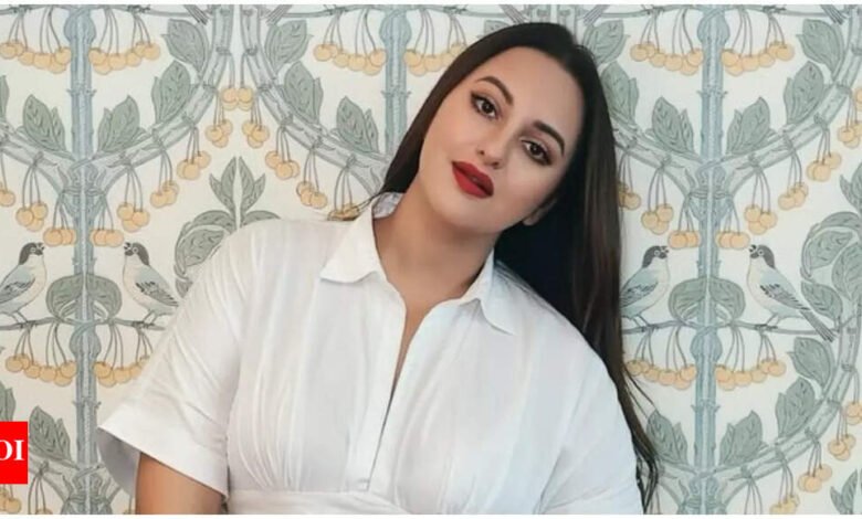 Después del éxito de los superboyes ‘Malegaon’, Rima Kagati se reunió con Sonakshi Sinha para ‘Dahd 2’; Filmación para comenzar en diciembre – Informe | Noticias de la película hindi Después del éxito de los superboyes ‘Malegaon’, Rima Kagati se reunió con Sonakshi Sinha para ‘Dahd 2’; Filmación para comenzar en diciembre – Informe | Noticias de la película hindi