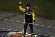 Ryan Blaney ganó la temporada final de NASCAR en Daytona.