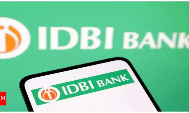 La venta del Banco IDBI está más cerca de llegar después de que LIC recibió el asentimiento de SEBI. La venta del Banco IDBI está más cerca de llegar después de que LIC recibió el asentimiento de SEBI.