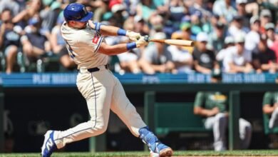Cal Raleigh llegó a 48, 49 horas para establecer un récord de MLB para el receptor