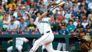 Cal Raleigh logró el 50º Homer, participando en Mantle en un libro de discos