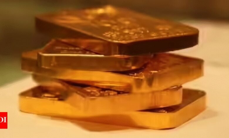 Gold salta 600 Rs, mientras que Silver Rallies Rs 3.000