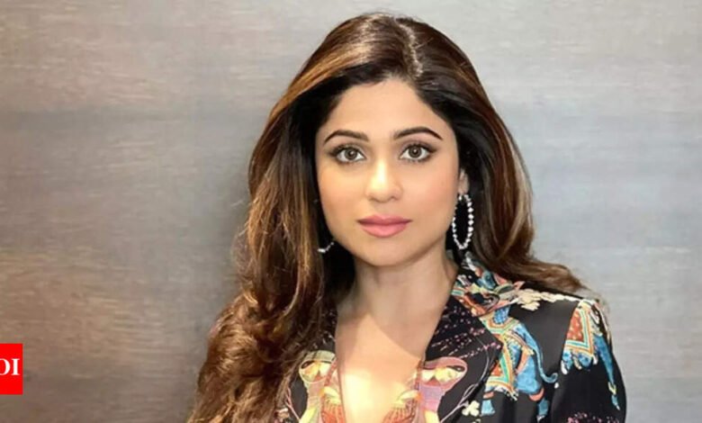 Shamita Shetty ha revelado que la gran fama de Big Boss tuvo un costo; Dice que necesitaba terapia durante un año debido a la ansiedad. Shamita Shetty ha revelado que la gran fama de Big Boss tuvo un costo; Dice que necesitaba terapia durante un año debido a la ansiedad.