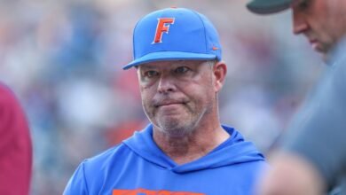 Florida Kevin O’Sullivan entrenador suspendido en el área