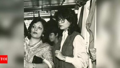 Cuando Zinat Aman inauguró el desfile de moda de Hiru Johar, el joven Karan Johar dejó Starstrack – Thobac. Noticias de la película hindi