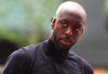 Younge Wissa criticó a Brentford, instando al club a dejarlo