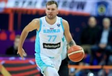 Doncic Triple-Double Powers Eslovenia; Giannis mantiene a Grecia perfecta