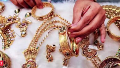 Los exportadores de la joyería prensa para aliviar mientras mordemos los impuestos.
