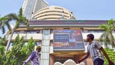 El mercado reduce las ganancias de las tensiones políticas recientemente renovadas en el Medio Oriente. Sensex aumentó en 150 puntos.